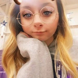 Meet your Posher, Hailey